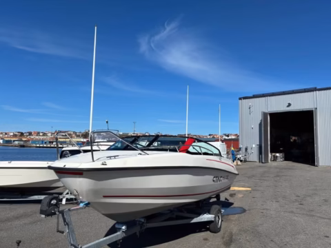 Sting 610 DC - Evinrude G2 150 hk